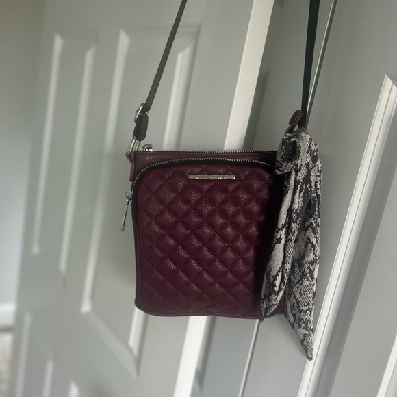 Steve Madden Handbags - Steve Madden Maroon Crossbody bag